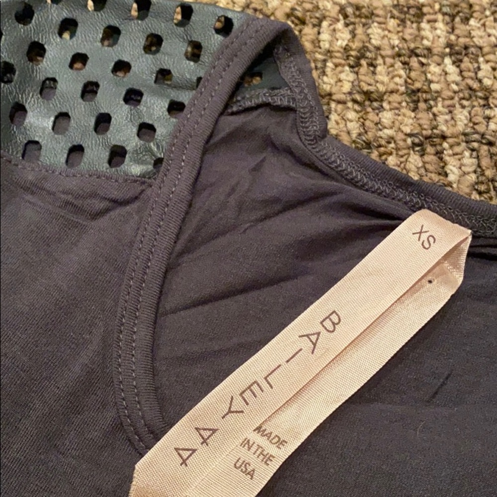 T-shirt - Picture 3 of 3